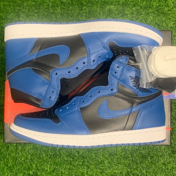 2022 Air Jordan 1 Retro High OG “Marina Blue” - Picture 14 of 15